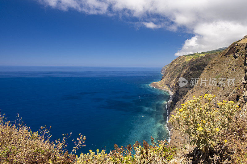 马德拉岛西海岸的Ponta do Pargo灯塔